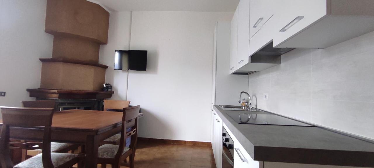Da Nani Apartment Lezzeno Bagian luar foto