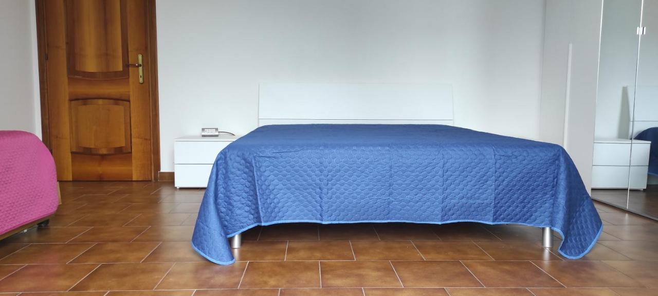 Da Nani Apartment Lezzeno Bagian luar foto